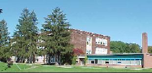 School- south.jpg (19553 bytes)